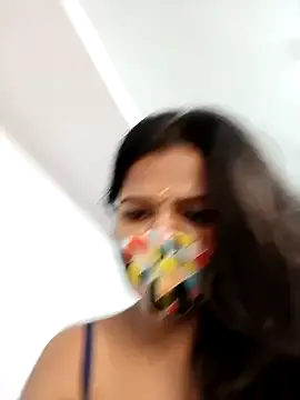 yiyi5588 – webcam model profile photo Image 5