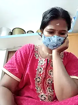 yiyi5588 – webcam model profile photo Image 8