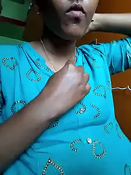 maataaan – webcam model profile photo Image 13