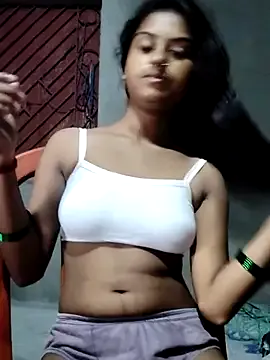 Awesomelusty – webcam model profile photo Image 2