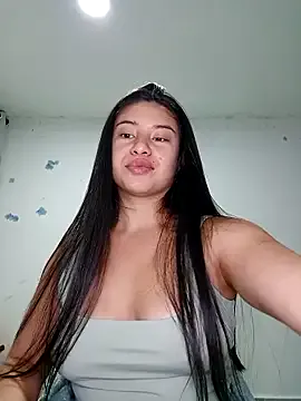 roouse – webcam model profile photo Image 12