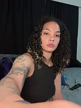 Mia--meow – webcam model profile photo Image 3