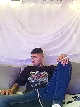 NANA_7 – webcam model profile photo Image 3