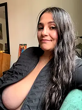 maataaan – webcam model profile photo Image 17