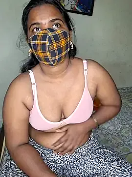 Humsafar-HDX-13 – webcam model profile photo Image 4