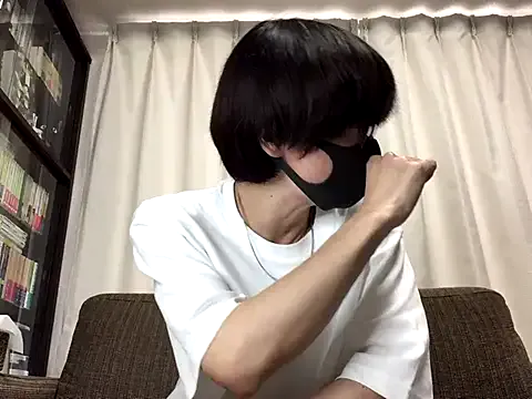 oypo – webcam model profile photo Image 12