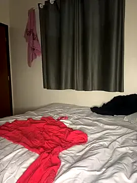 seraphine23 – webcam model profile photo Image 6