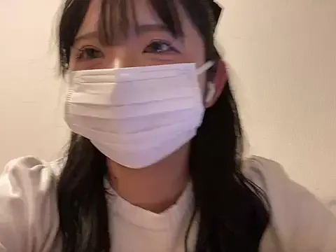 Yui-Ch – webcam model profile photo Image 15