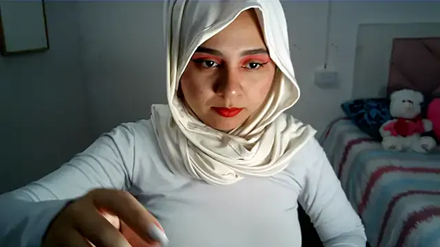 Karoll – webcam model profile photo Image 10