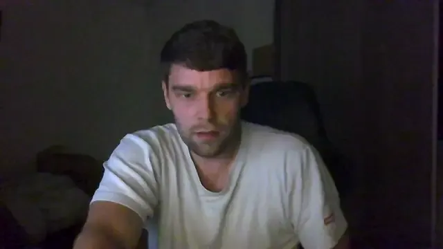 roouse – webcam model profile photo Image 14