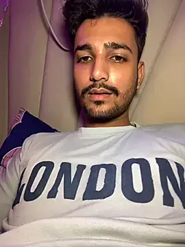 aki_zzz – webcam model profile photo Image 19