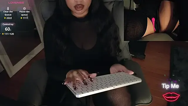 KimRoberth – webcam model profile photo Image 19