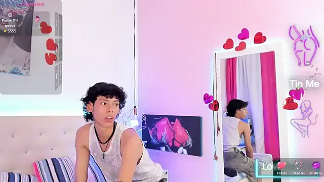 Yui-Ch – webcam model profile photo Image 10