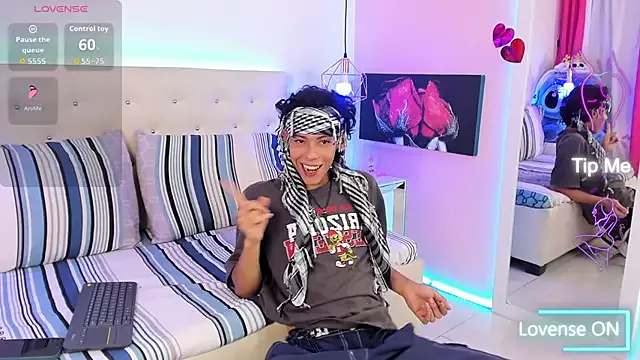 Yui-Ch – webcam model profile photo Image 9