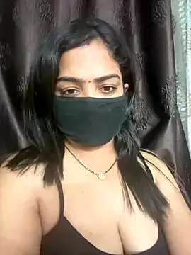 roouse – webcam model profile photo Image 14