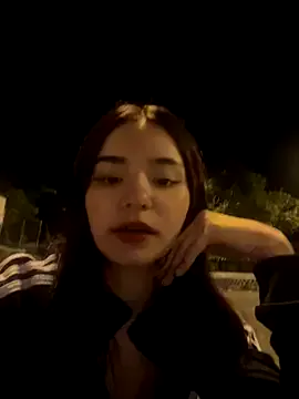 _Alicee_1 – webcam model profile photo Image 19