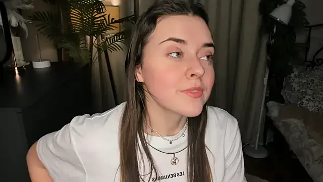 NANA_7 – webcam model profile photo Image 15