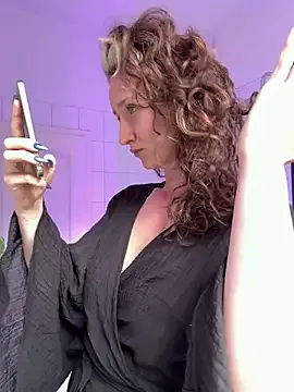 Humsafar-HDX-13 – webcam model profile photo Image 5