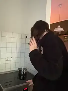 Humsafar-HDX-13 – webcam model profile photo Image 6