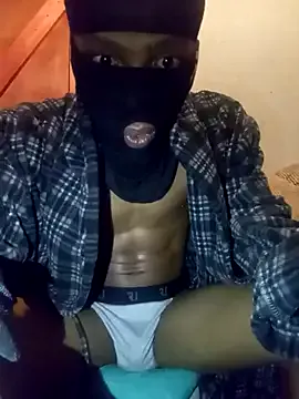 Yui-Ch – webcam model profile photo Image 16