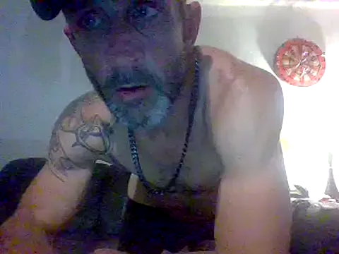 roouse – webcam model profile photo Image 3