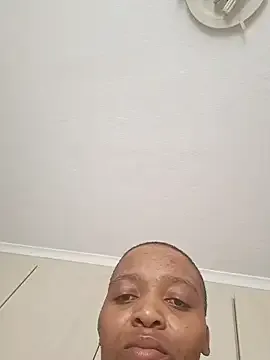 Megu_Melon – webcam model profile photo Image 12