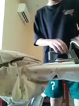 Yui-Ch – webcam model profile photo Image 2