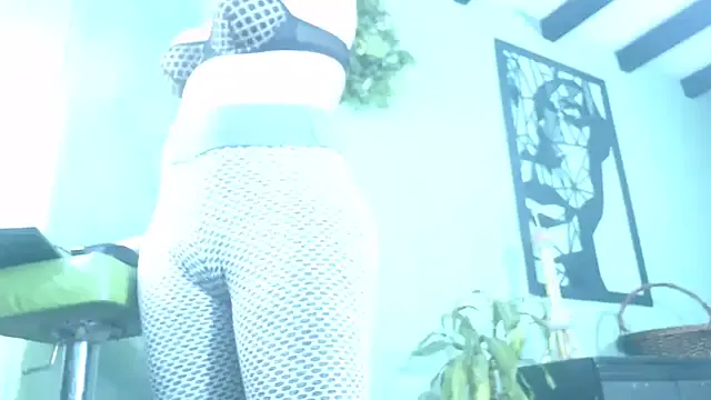 CleoLangley – webcam model profile photo Image 8