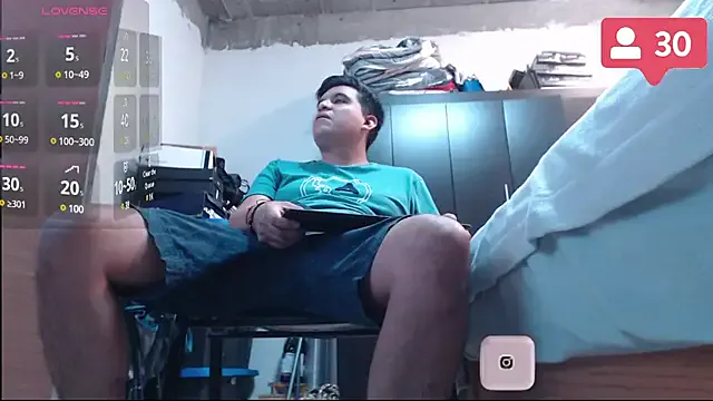 seraphine23 – webcam model profile photo Image 2