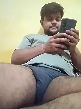 roouse – webcam model profile photo Image 9