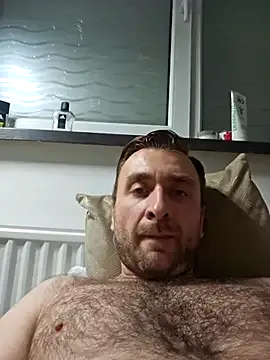 zui_lu – webcam model profile photo Image 6