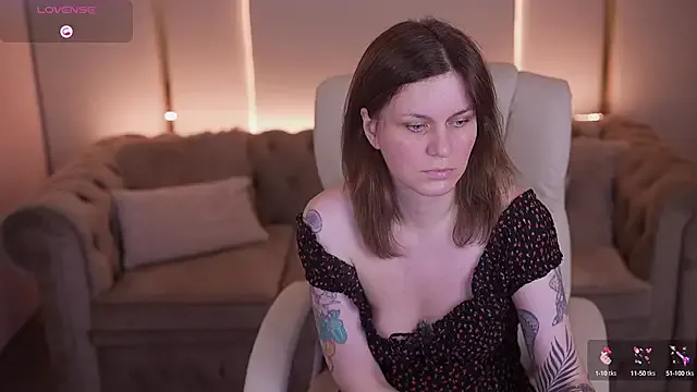 nathi_poyo – webcam model profile photo Image 2