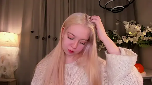 CarlaSharp – webcam model profile photo Image 3