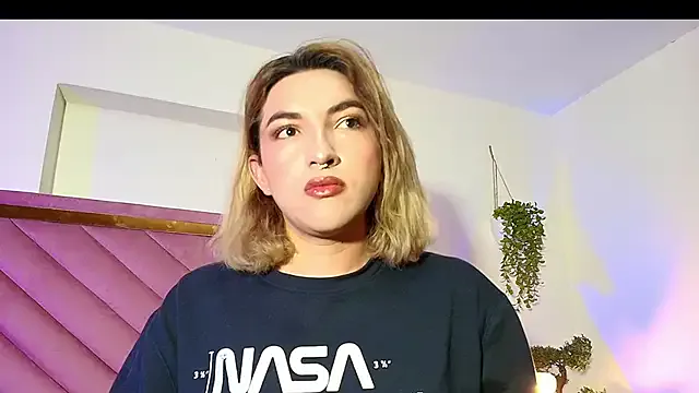 Humsafar-HDX-13 – webcam model profile photo Image 17