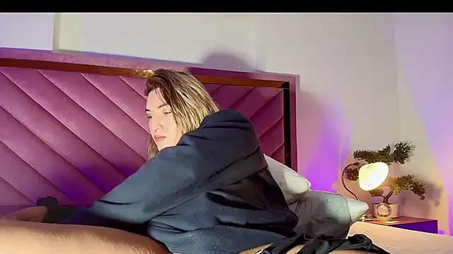 Humsafar-HDX-13 – webcam model profile photo Image 8