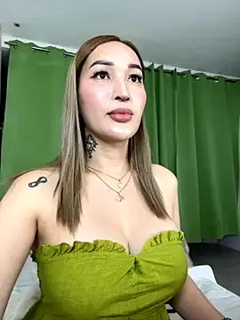 CleoLangley – webcam model profile photo Image 3