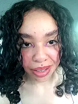 Megu_Melon – webcam model profile photo Image 9