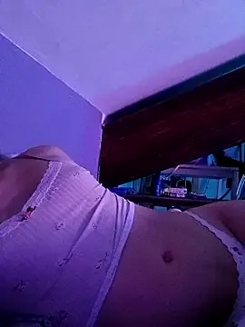 HotBella- – webcam model profile photo Image 11