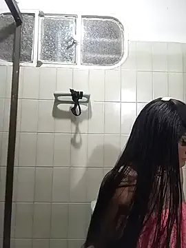 nam_tootsis – webcam model profile photo Image 13