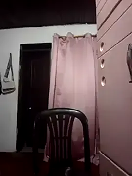 suchSHAbitch_ – webcam model profile photo Image 2