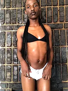 roouse – webcam model profile photo Image 8