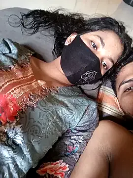 roouse – webcam model profile photo Image 2