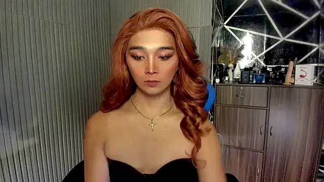 LadyRochester – webcam model profile photo Image 2