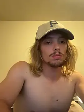 roouse – webcam model profile photo Image 2