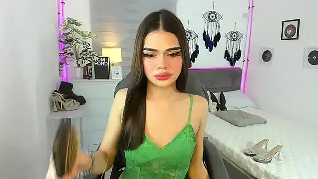 divavirtual11 – webcam model profile photo Image 11