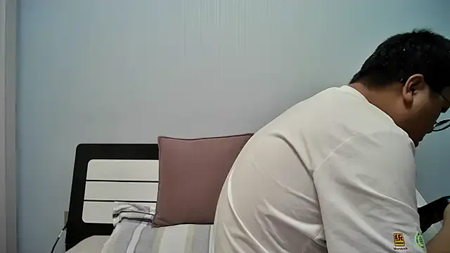 maataaan – webcam model profile photo Image 6