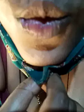 Humsafar-HDX-13 – webcam model profile photo Image 6