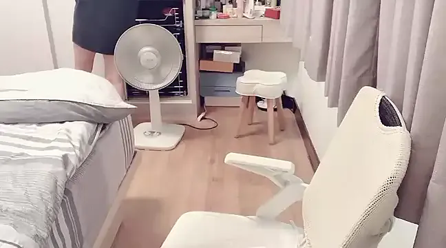 tw_yaya – webcam model profile photo