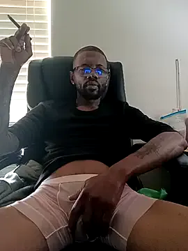 Yui-Ch – webcam model profile photo Image 10