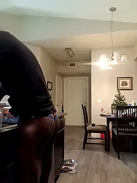 Yui-Ch – webcam model profile photo Image 7